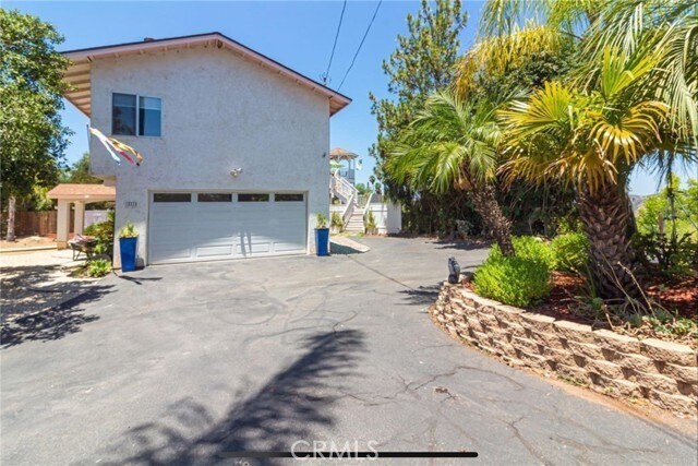 Building Photo - 10210 Lilac Ridge Rd