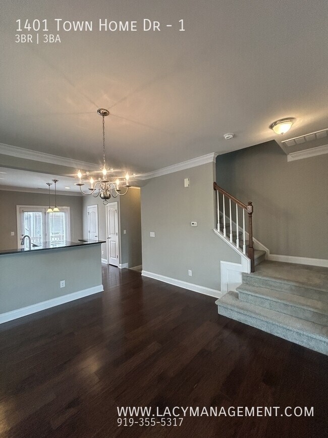 Foto del edificio - 1401 Town Home Dr