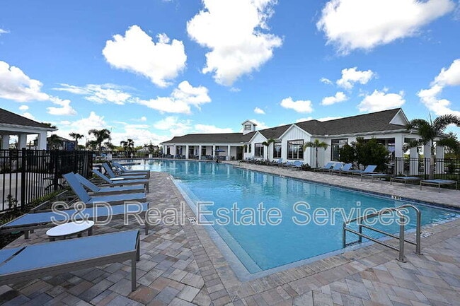 Building Photo - 5507 Freesia Dr