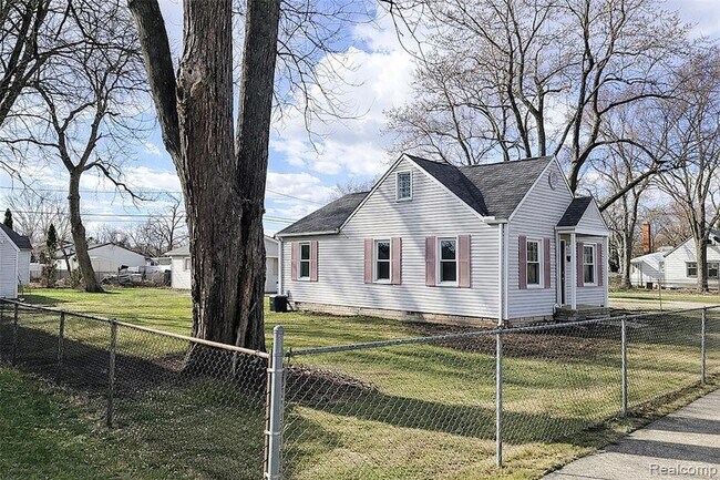 Building Photo - 7451 Cavell St