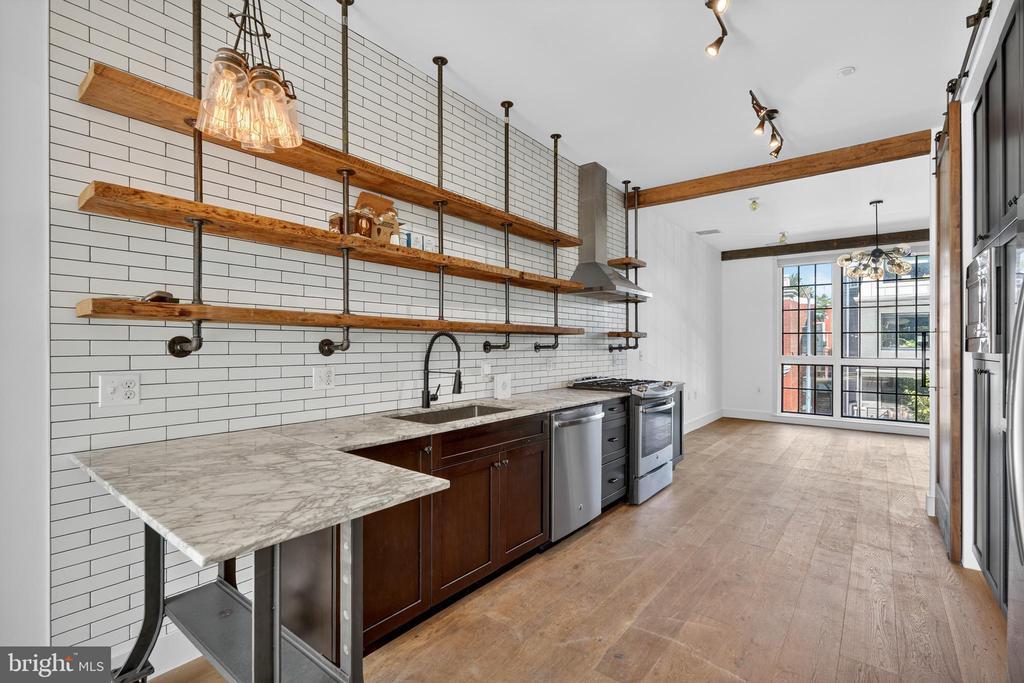 Foto principal - 774 Girard St NW
