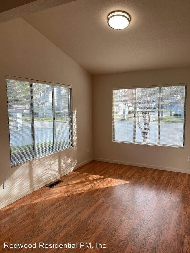Foto del edificio - 3 br, 3 bath House - 2347 Morningside Circle