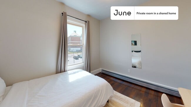 Foto del edificio - Room in Shared 4 bed/1.5 bath home