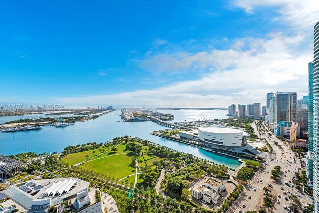 Building Photo - 1100 Biscayne Blvd