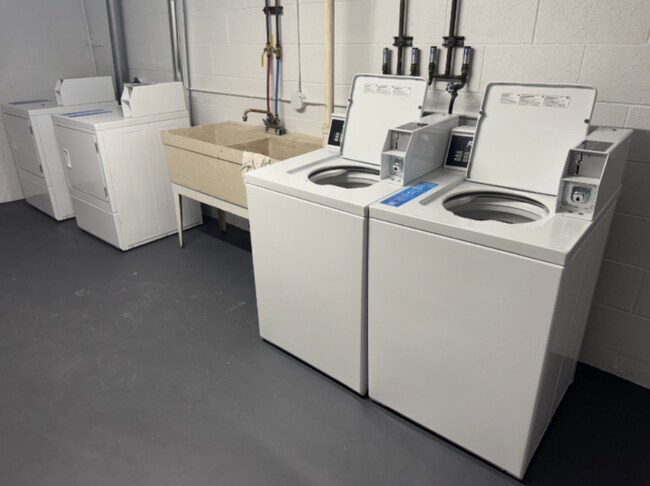 Foto del edificio - 646 S Hawley Rd