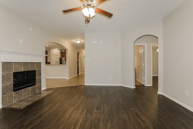 Building Photo - 961 Doire Dr