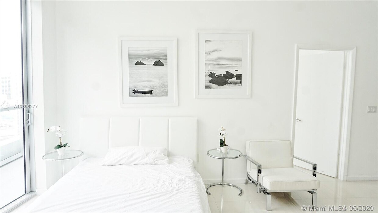 Primary Photo - 485 Brickell Ave