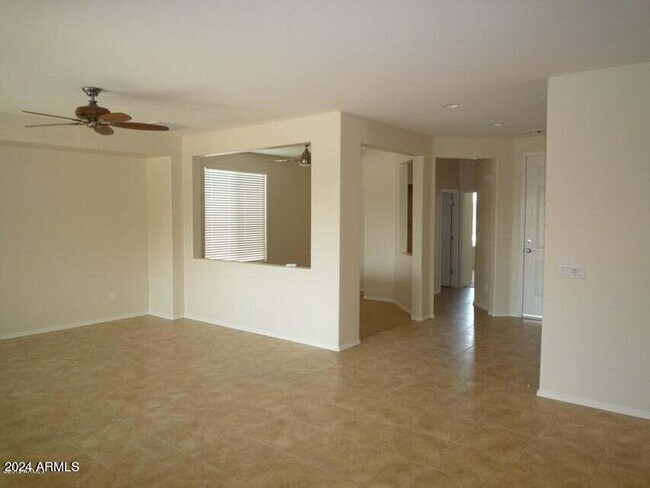 Building Photo - 4069 E Appleby Dr