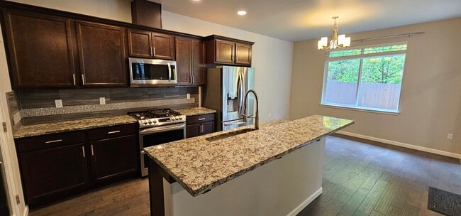 Building Photo - Two-Story Bremerton Home