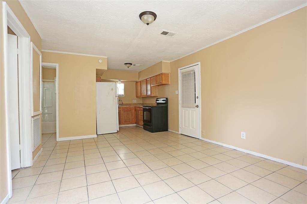 2460 W Shane St, Alvin, TX 77511 Townhome Rentals in Alvin TX