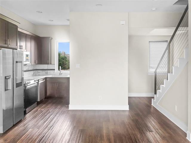 Foto del edificio - 324 Feliks Gwozdz Pl