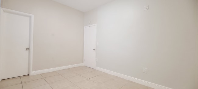 Foto del edificio - 567 E 11th St