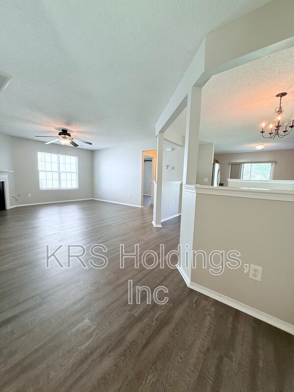 Foto del edificio - 3117 Skybrook Ln