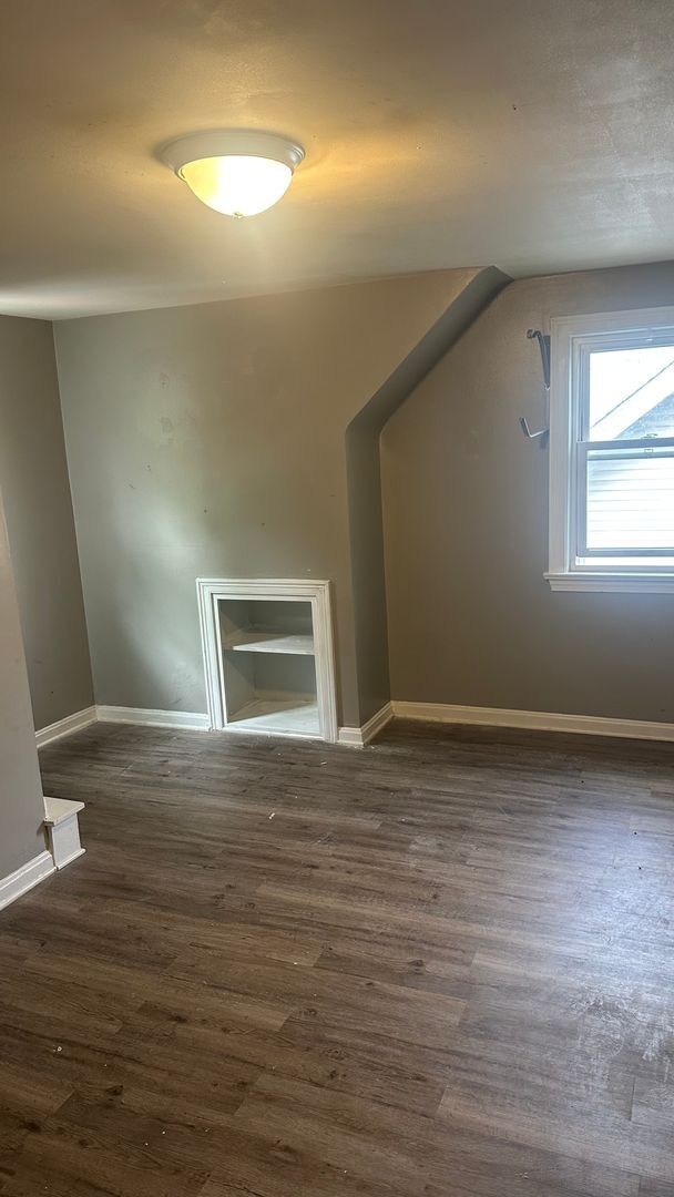972 Hunt St Akron, OH 44306 – photo 2