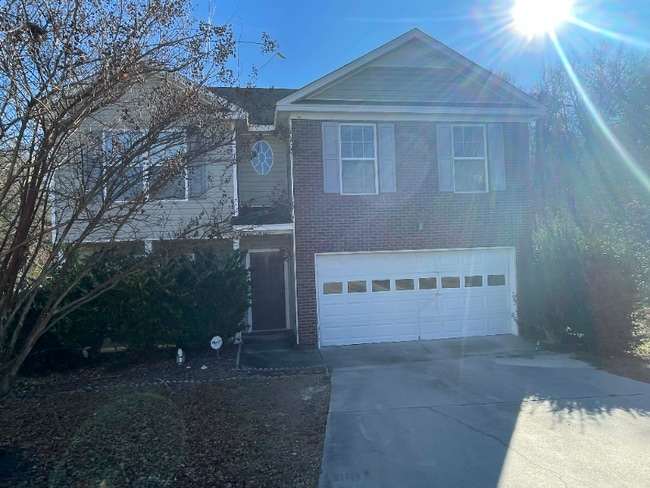 Building Photo - 751 Cottontail Ct S