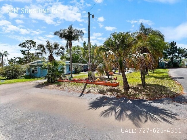 Building Photo - 10464 106th Ave N