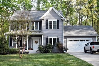 Building Photo - 526 Monticello Cir