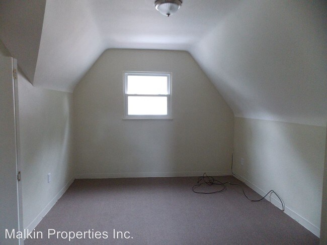 Building Photo - 2322 Patterson Ave