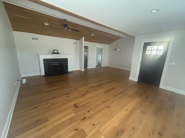 Foto del edificio - 525 W Deerpath Rd