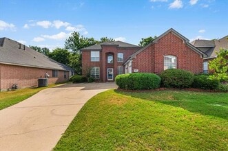 Building Photo - 1000 Becker Dr