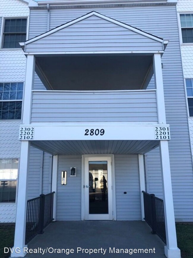 Building Photo - 2 br, 1 bath House - 2809 Macineery Dr  #2202