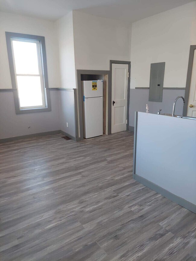 36 W Eau Claire St Unit 2, Rice Lake, WI 54868 Apartments in Rice Lake, WI