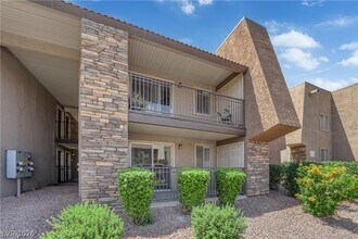 Building Photo - 4921 Indian River Dr