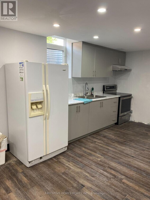 Photo principale - 1590 HUME Way