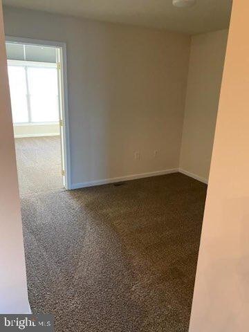 Foto principal - 755 Bassett Dr