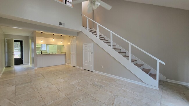 Foto del edificio - 70 Camp Creek Rd S