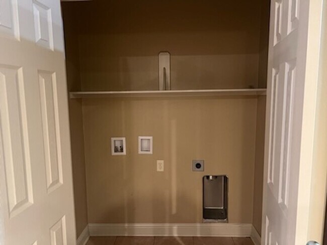 Building Photo - 3909 Mobley Cir