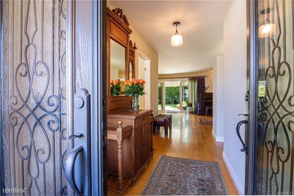 4 br, 2.5 bath House - 6706 Capistrano Ave Photo