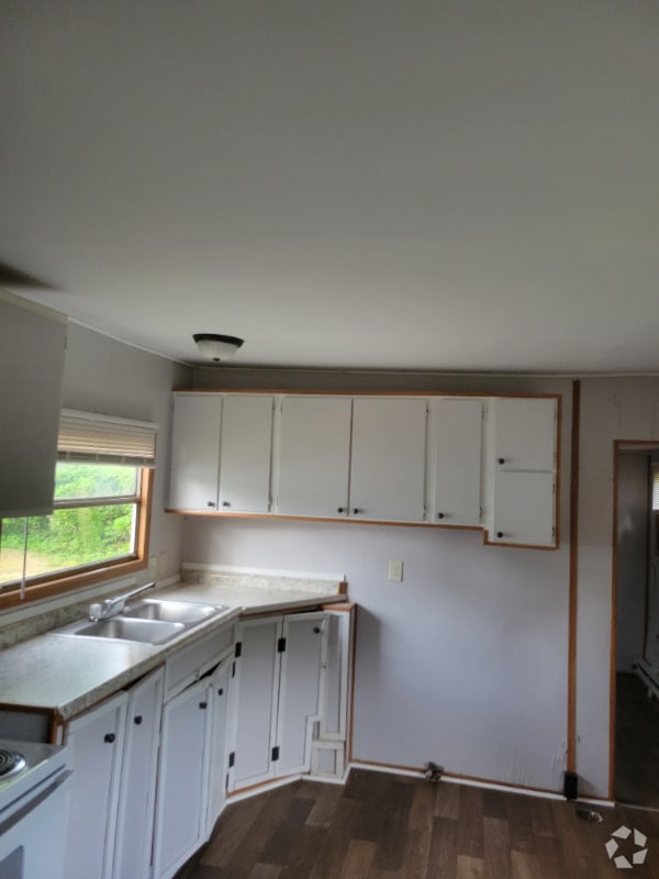 Building Photo - 5819 Glenpine Dr