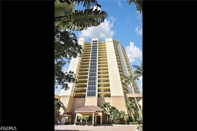 Foto del edificio - 14380 Riva Del Lago Dr