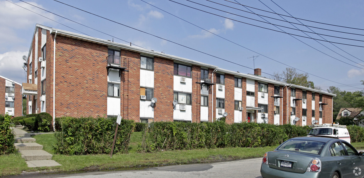 Primary Photo - Empress Garden Apartments