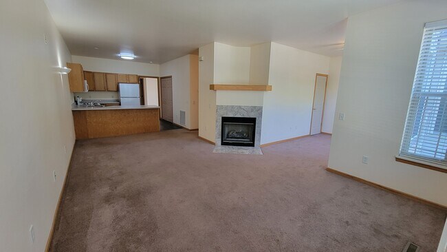 Foto del edificio - 6655 Windsor Commons Ave