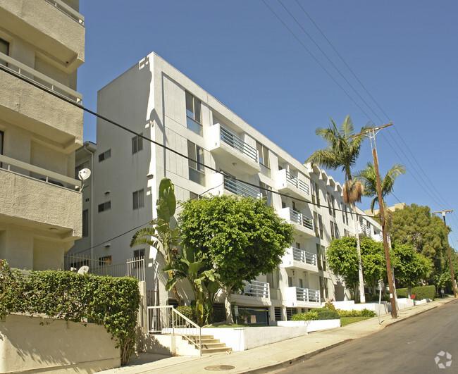 Building Photo - Fuller Apartments