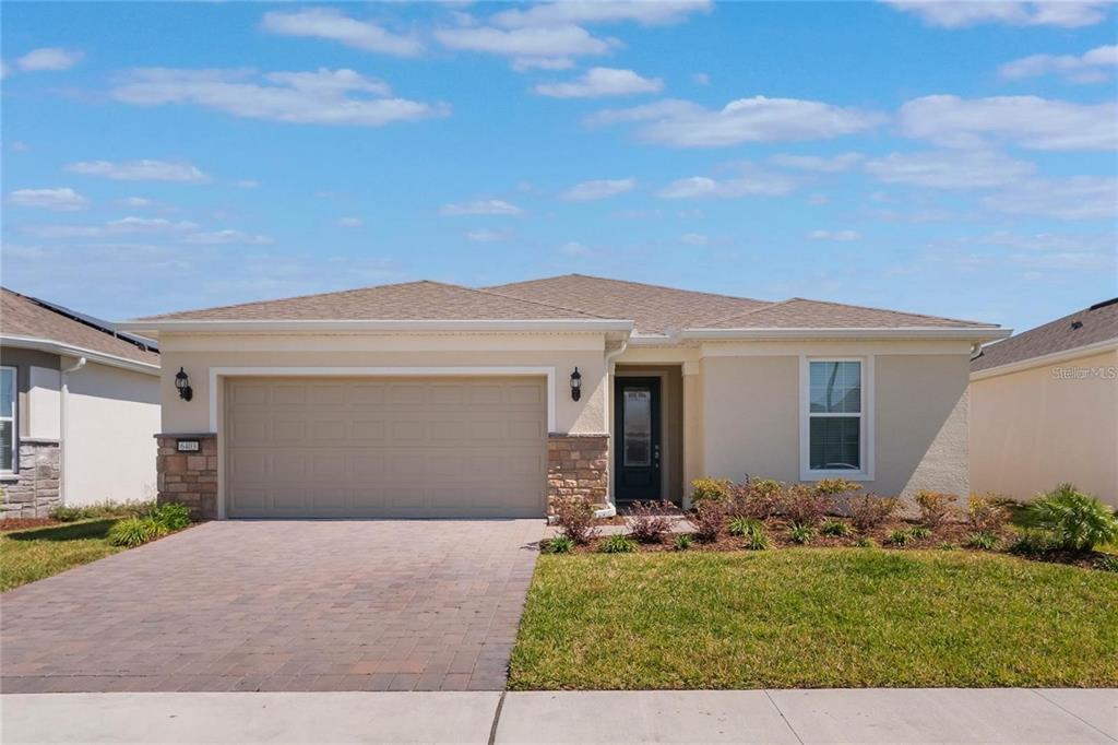 Foto principal - 6403 Shimmering Shrs Ln
