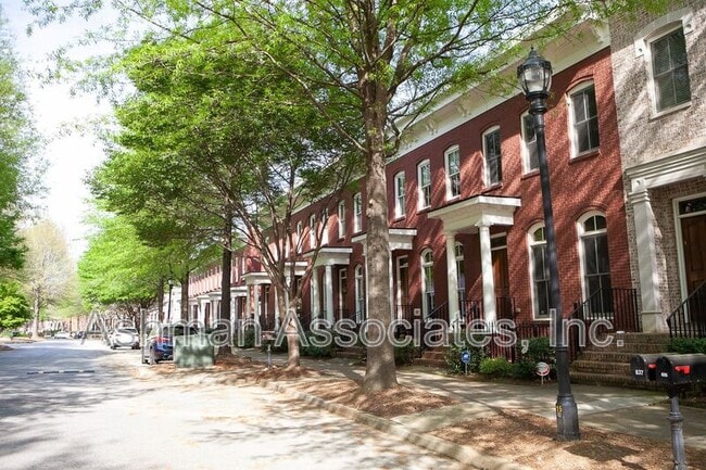 Building Photo - 839 Inman Vlg Pkwy NE