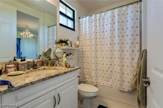 Building Photo - 13755 Luna Dr