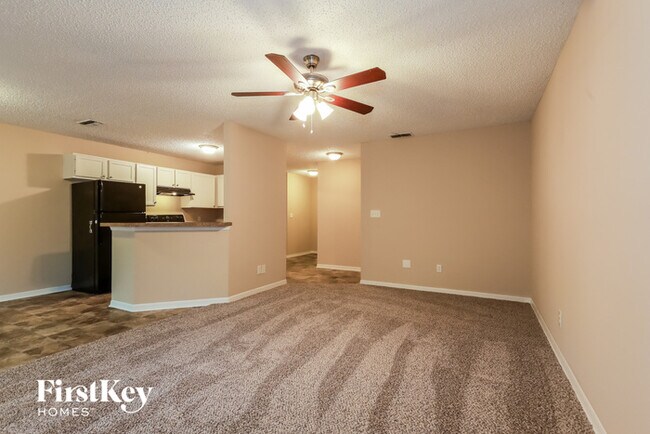 Foto del edificio - 15186 SE 25th Ave