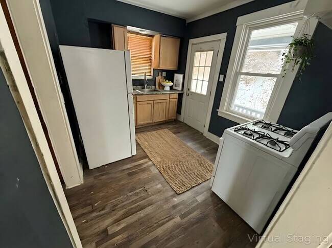 Building Photo - 2Bed/1Bath Single Family Home in Clairton