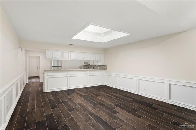Building Photo - 12 La Vista Ave