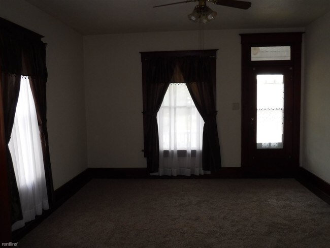 Foto del edificio - 1446 Vandalia Rd