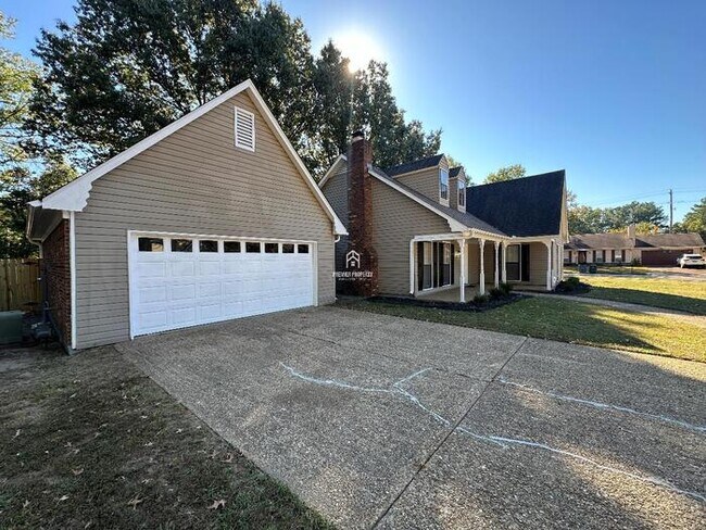 Building Photo - 4660 Leash Ln