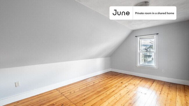 Foto del edificio - Room in Shared 4 bed/1.5 bath home