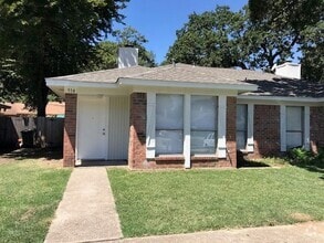 Building Photo - 514 McQueary St