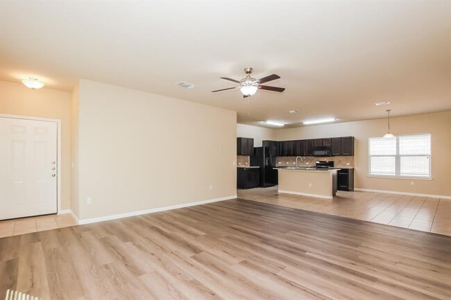 Building Photo - 1608 Atlantica St