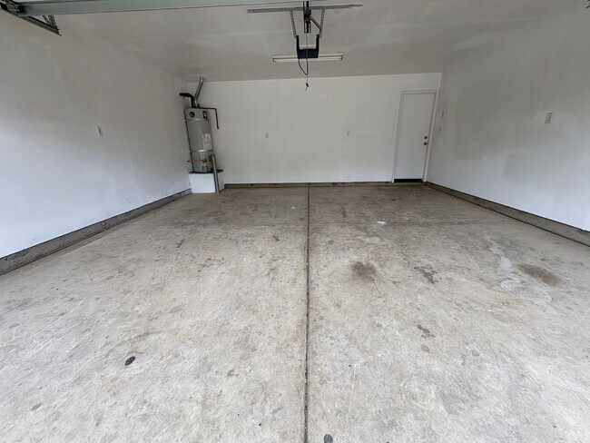 Foto del edificio - Charming home located in a quiet neighborh...