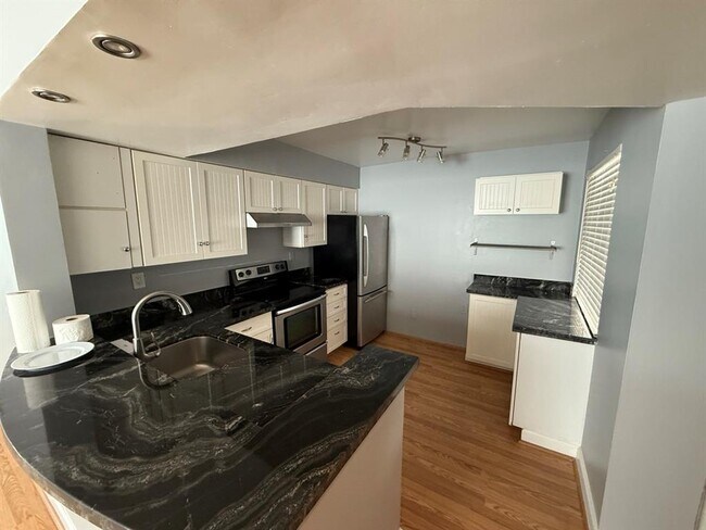 Foto del edificio - 732 NW 91st Ter